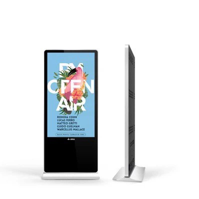 Semnal digital publicitar cu atingere capacitivă pe podea